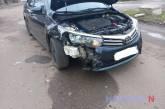 В Николаеве произошла авария: столкнулись автомобили Renault и Toyota (фото прилагается).