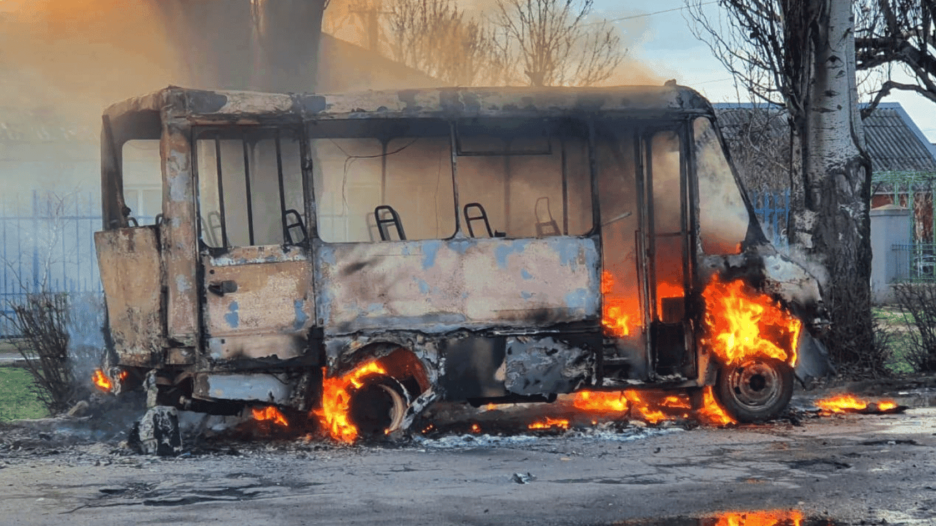 Russia delivered a fatal strike in Kherson region — images of the aftermath.