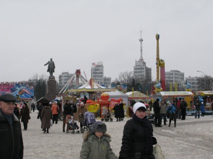 Рождественская ярмарка на площади Свободы в Харькове, 2011 год