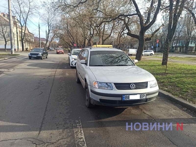 «Славута» не пропустила «Фольксваген» на перекрестке в Николаеве